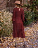 Vestido Aurora Mid Camadas Manga Longa