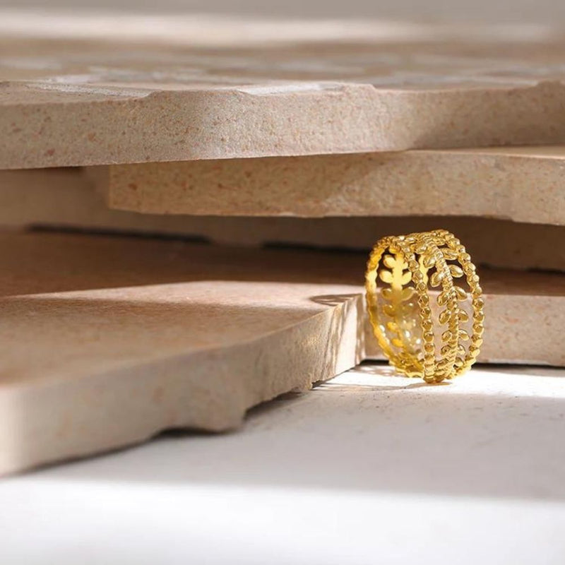 Anel Folha Ajustável Banhado em Ouro 18K