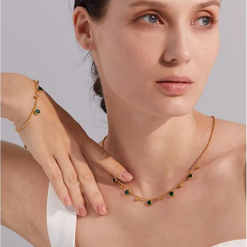 Conjunto de Colar e Pulseira Com Zircônias Cúbicas