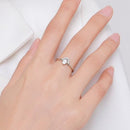 Anel Prata com Pedra Oval de Zircônia