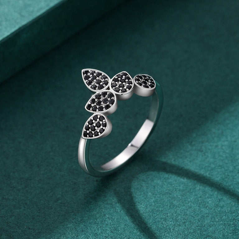 Anel Prata Coroa de Zircônias Pretas