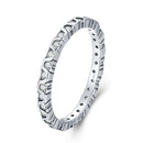 Anel Ondulado com Zircônias Prata