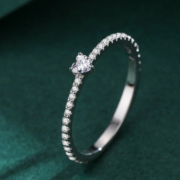 Anel Solitário Coração de Zircônia Prata