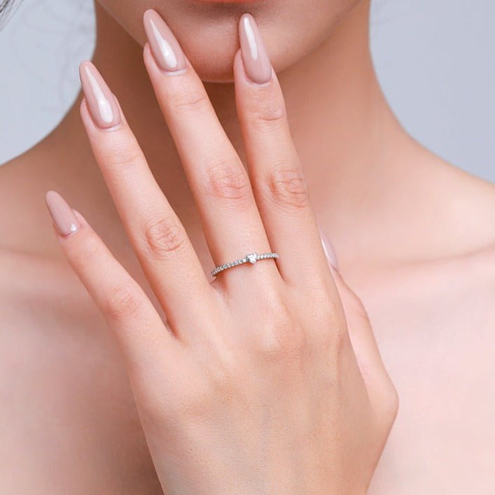 Anel Solitário Coração de Zircônia Prata